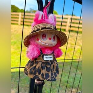 Labubu Leopard‎ Fashion Outfit